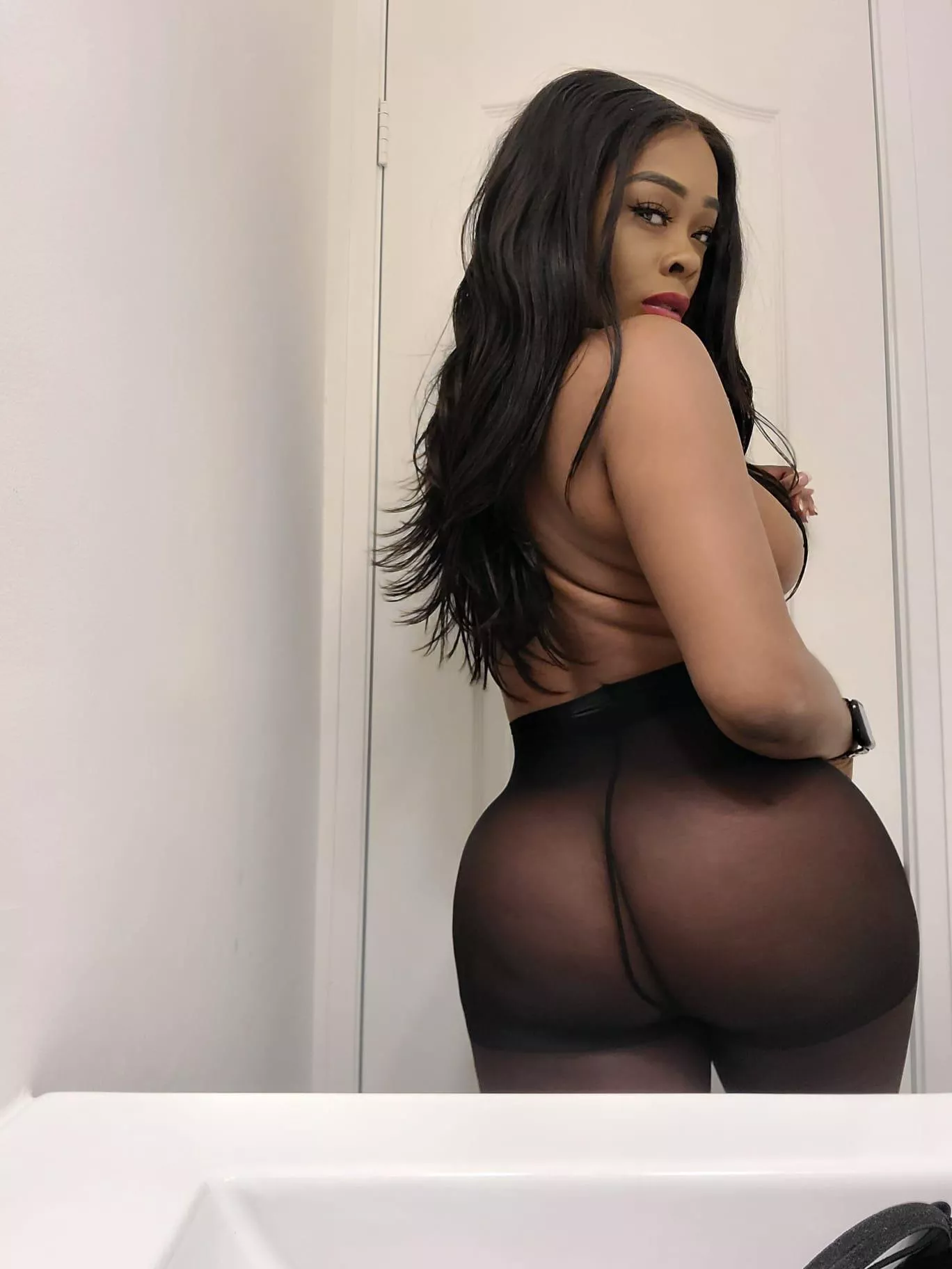 Can you help me line up my pantyhose … using your tongue 👅 💦