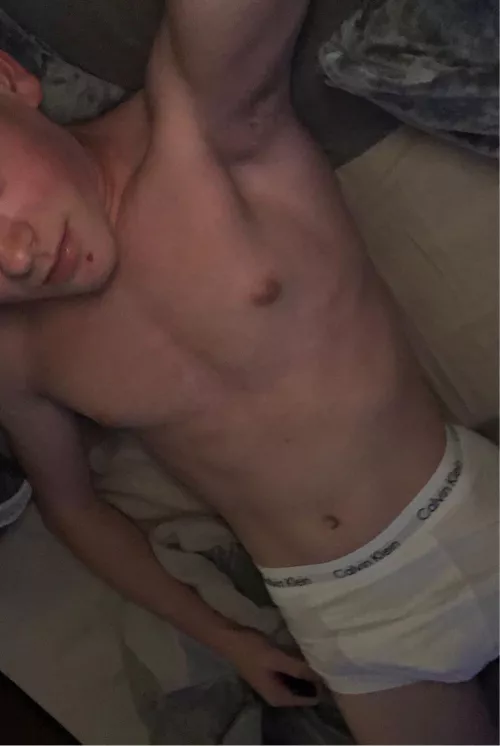 Can you see my 🍄 (18)