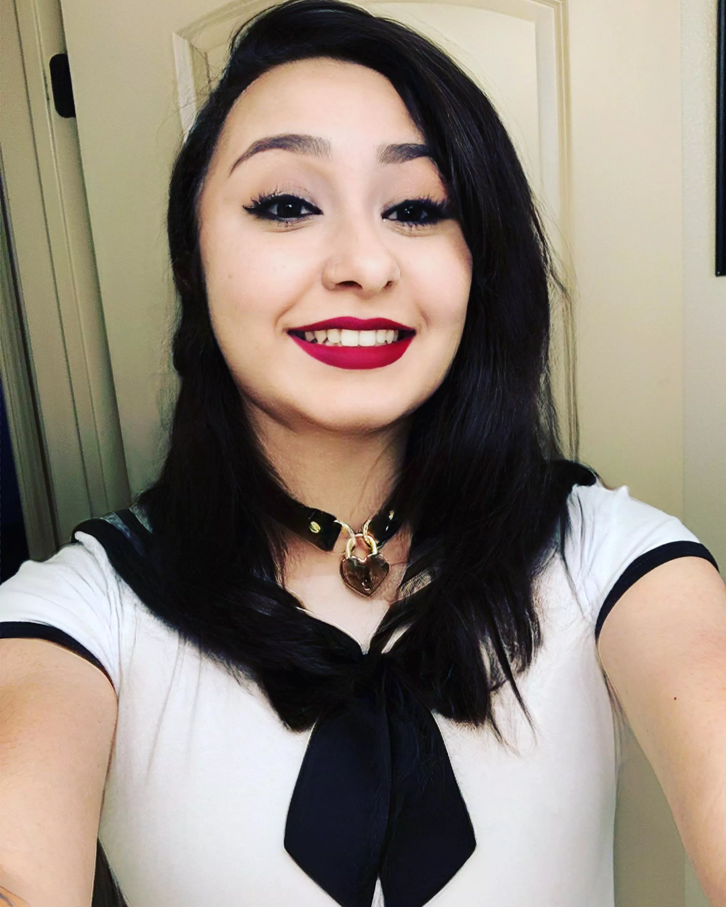 Can you tell I’m overly excited to be collared? 🤗