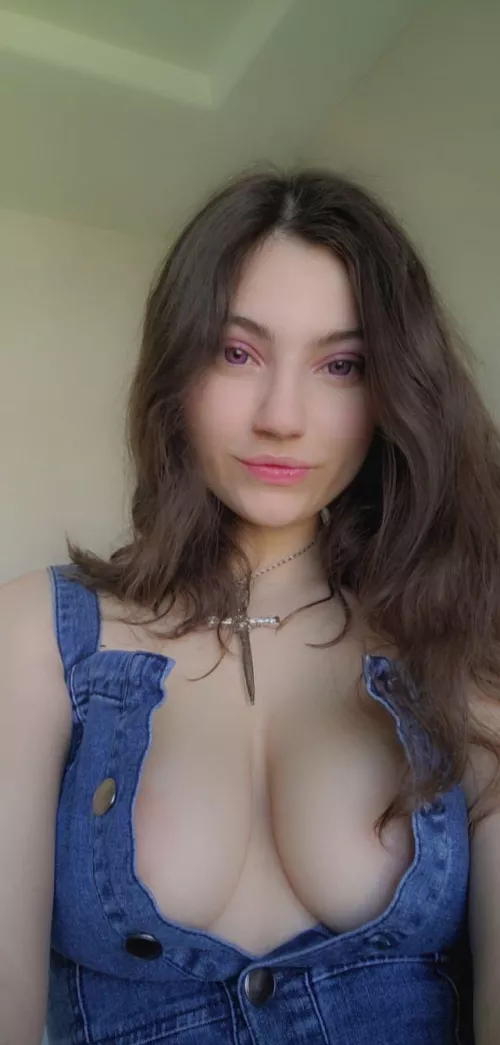 Can’t think of a title 😅😂