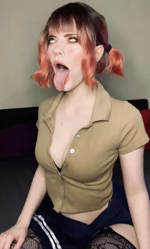 Can’t think straight when you fuck me 😳❤️