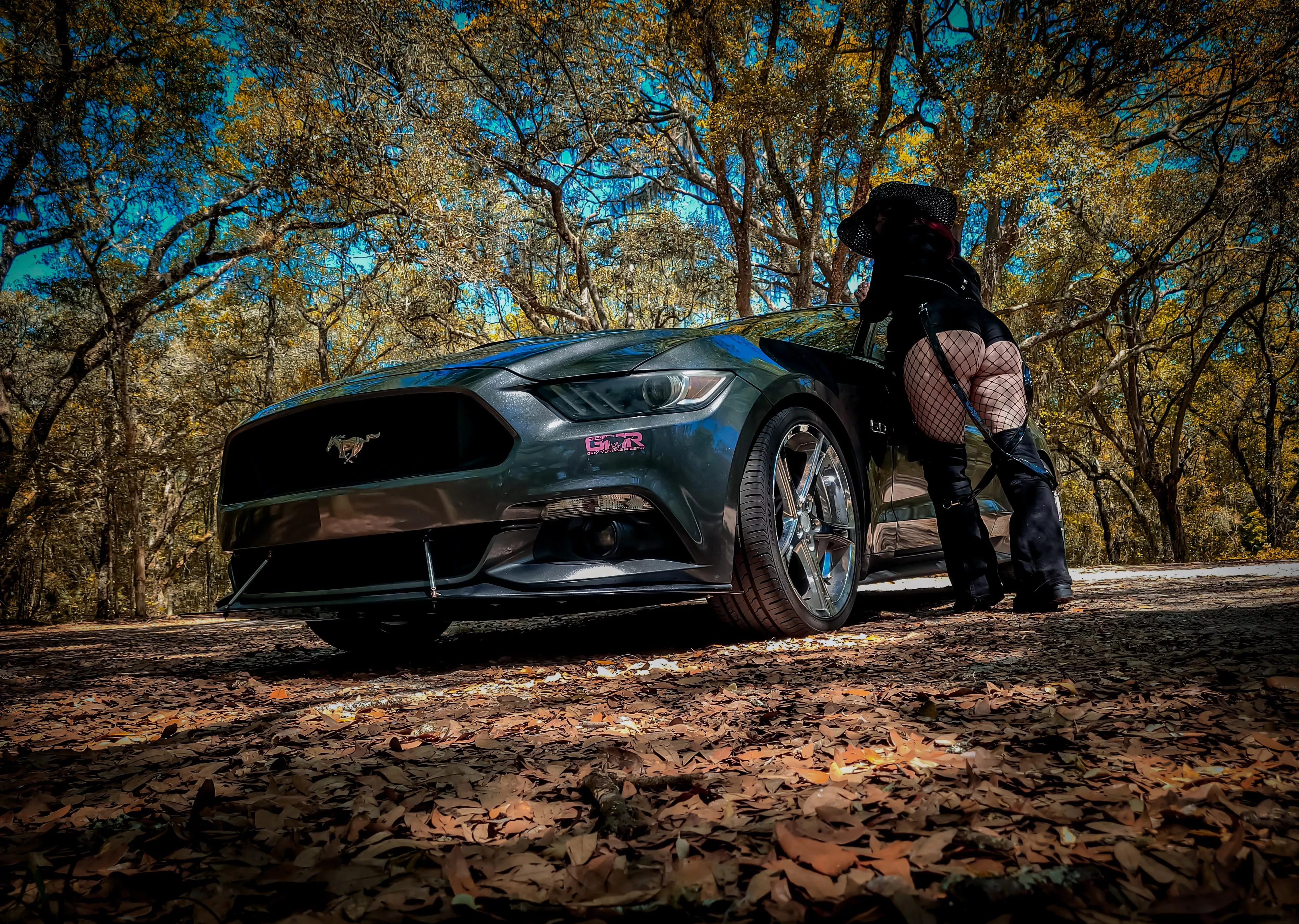 ☆ Car girl with a booty ☆ link in comments ☆ Car girl with a booty ☆ link in comments