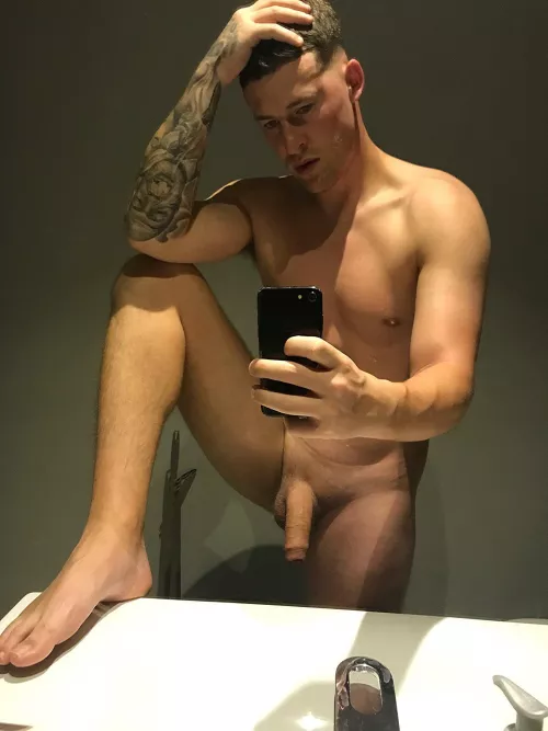 Check out my profile guys 🔥😉