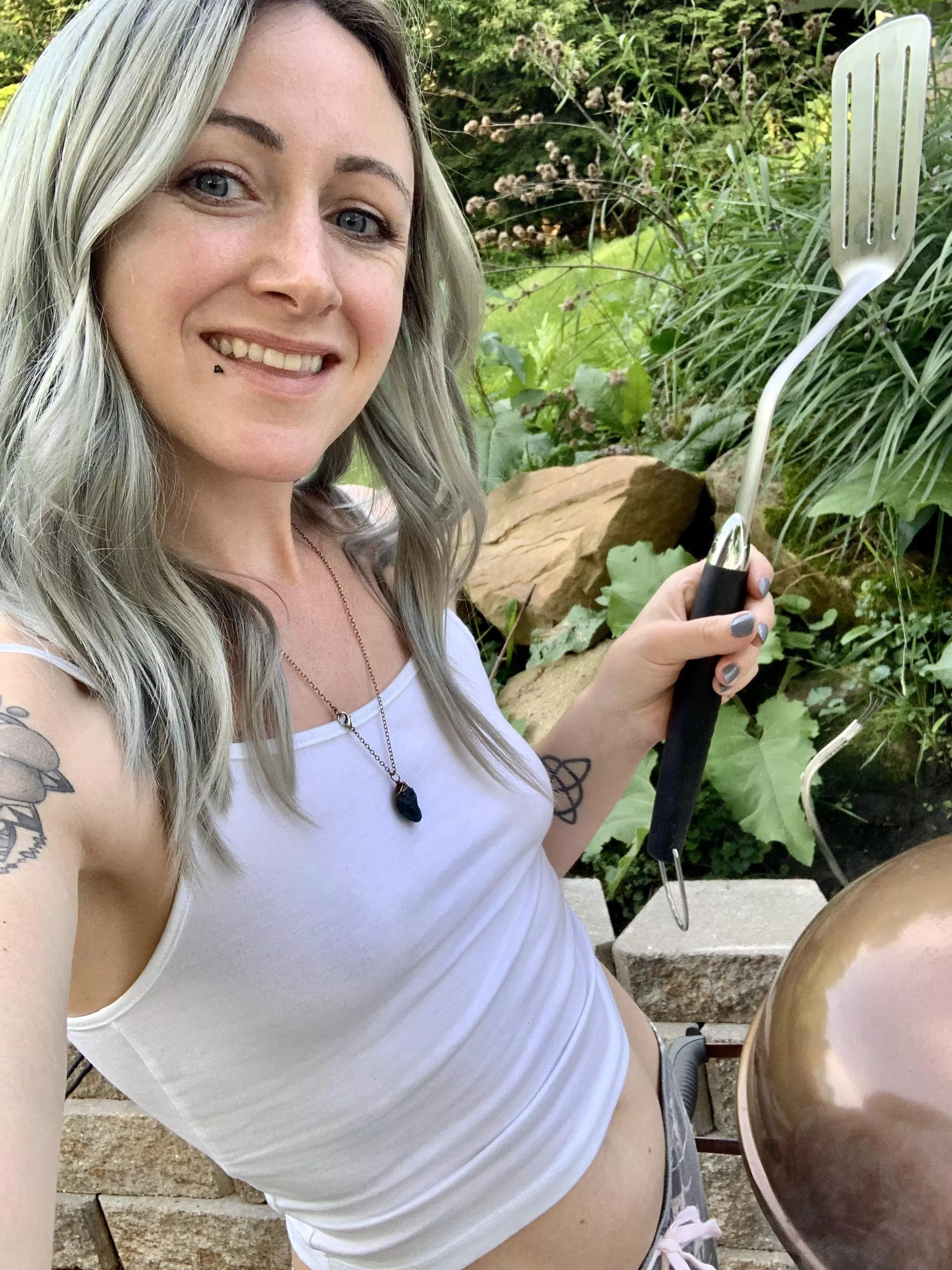 Check out what I’m grillin’ 😘