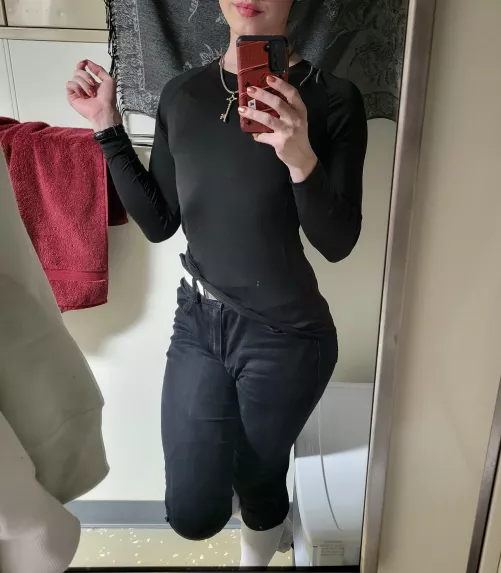 Chest flatter than day old soda 🥺 thighs thicker than a bowl of oatmeal 👉👈