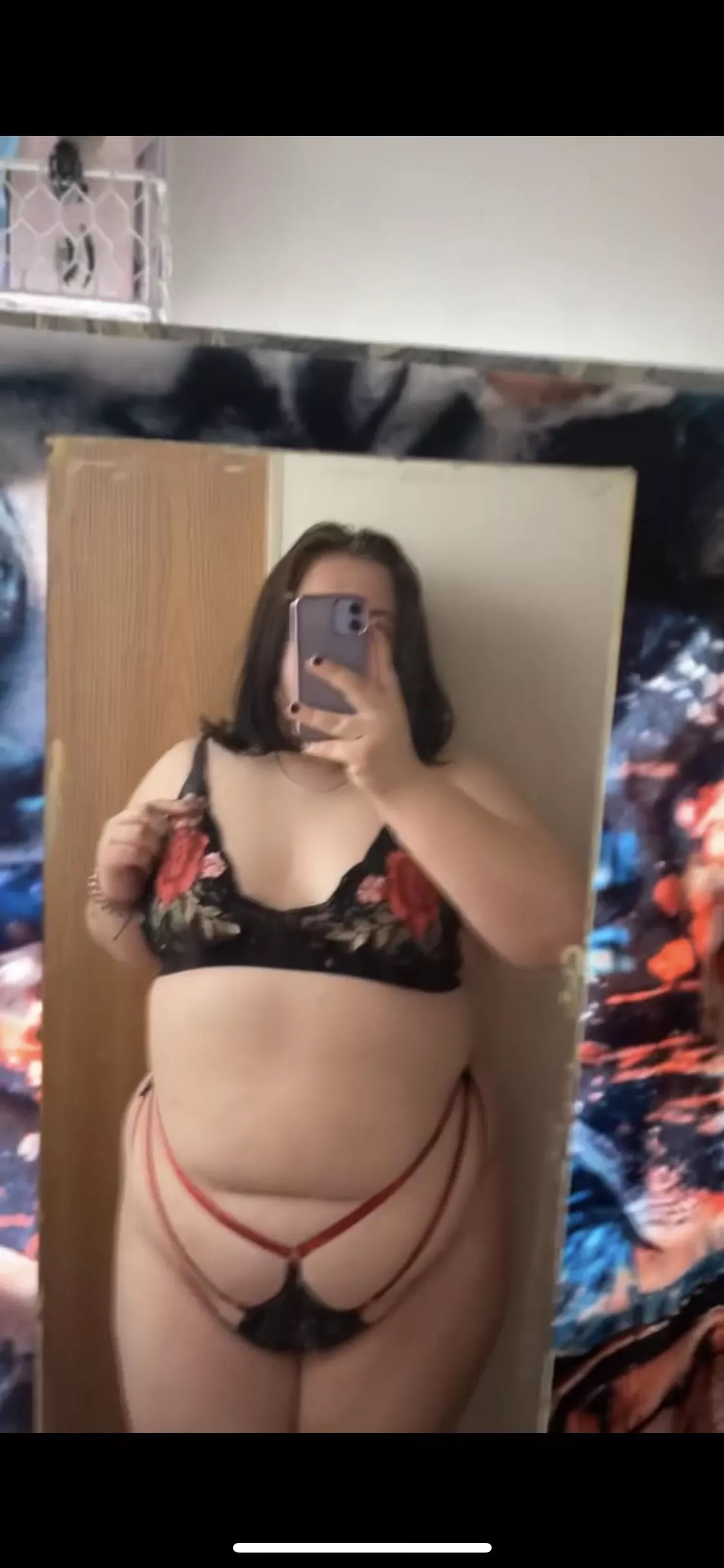 Chubby little slut 😈 im 18🤍