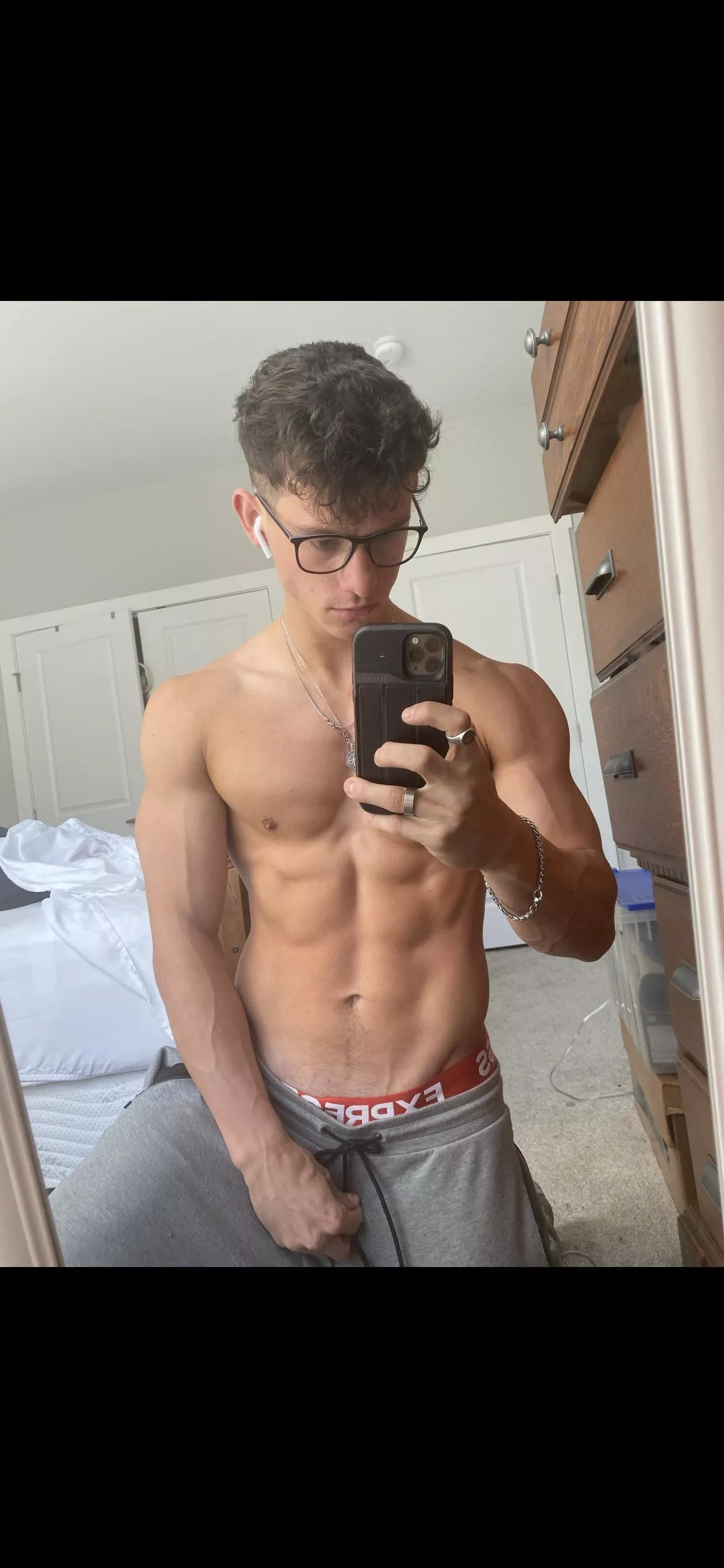 Clark Kent ? Clark Kent ?