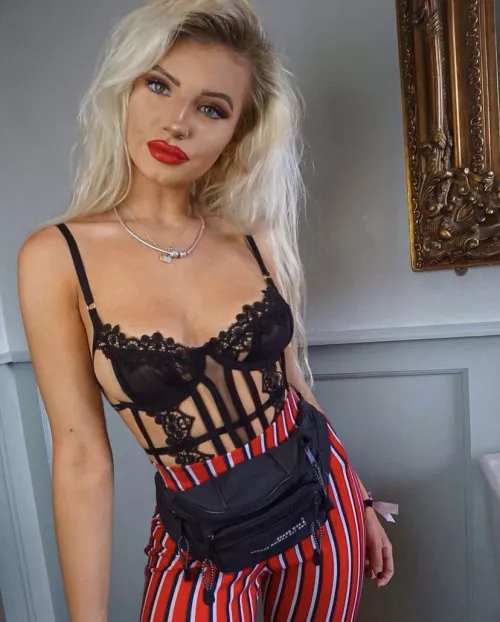 Claudia loves showing off