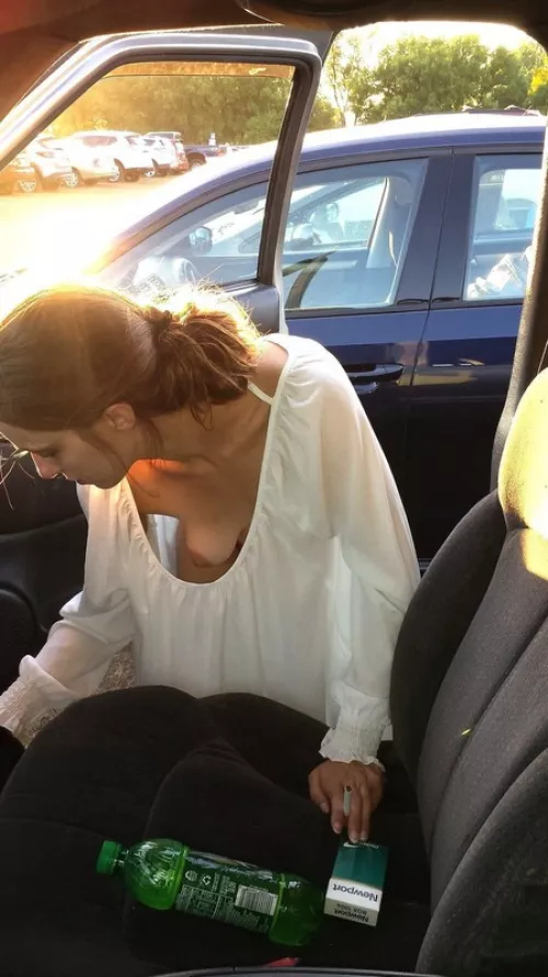 Cleaning out her car