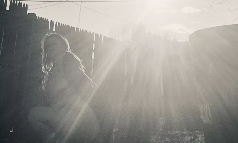 Coffee and a bit of sunshine make cold days tolerable 🥰☕️😘