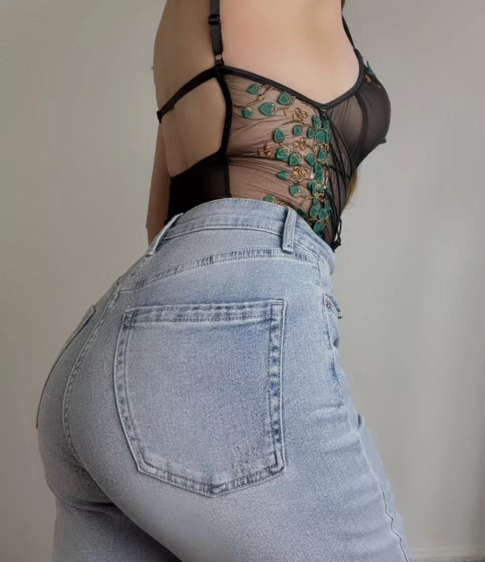 Come Chat With Me on My Website Right Now 💙 The Link Your Looking for is in My Bio 😘 Come Chat With Me on My Website Right Now 💙 The Link Your Looking for is in My Bio 😘