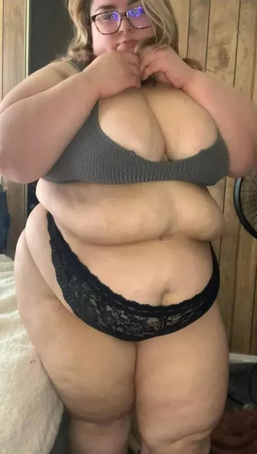 Come give me some love. 💋