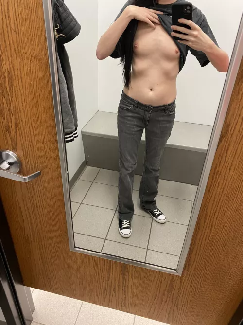 Come have some fun with me in the fitting room 😉