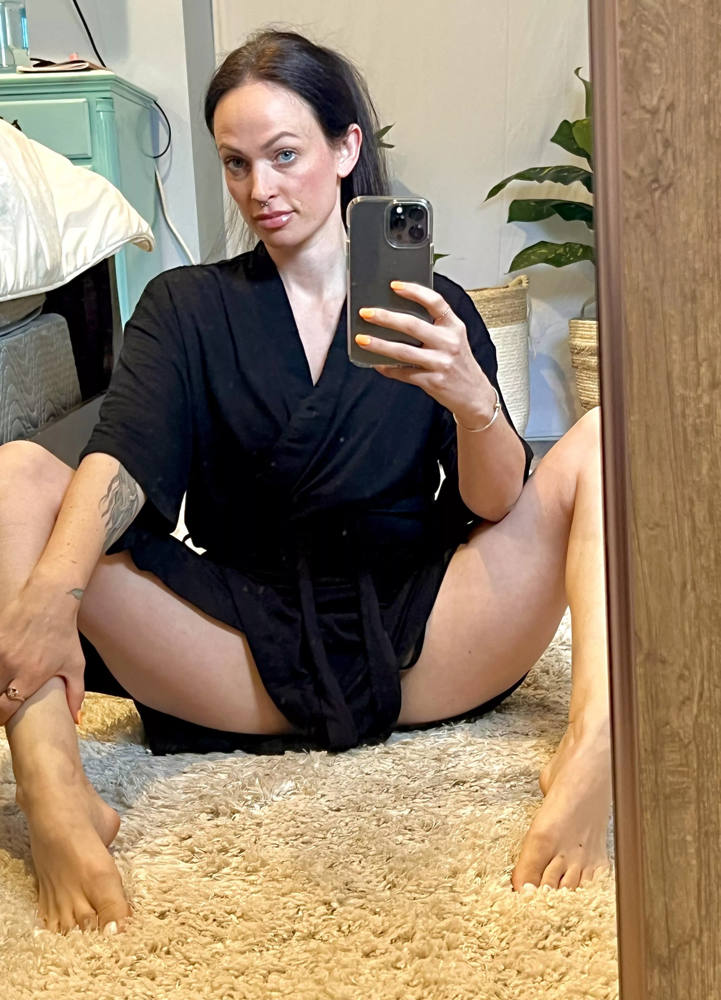 Come help me disrobe 😜