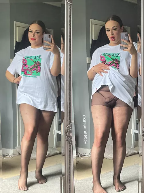 Come kiss my bulge & feel it grow😜