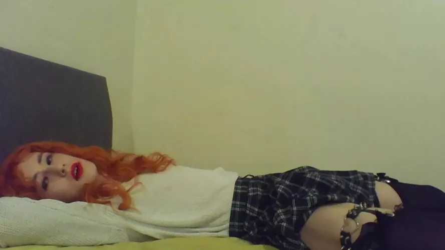 come lie with me 😘