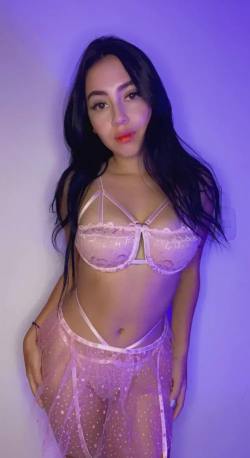 Come over here baby, fuck my sexy body