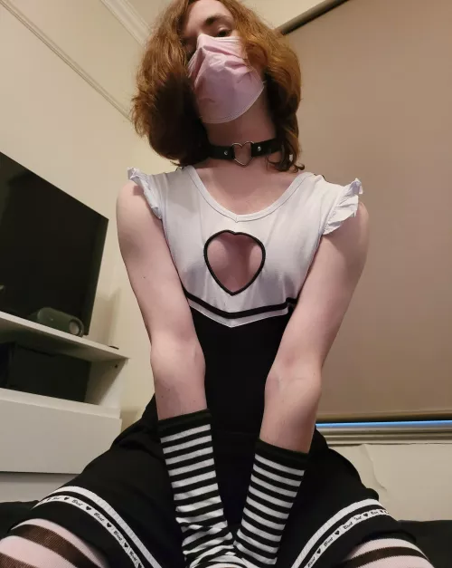 Come play cutie~ 😋