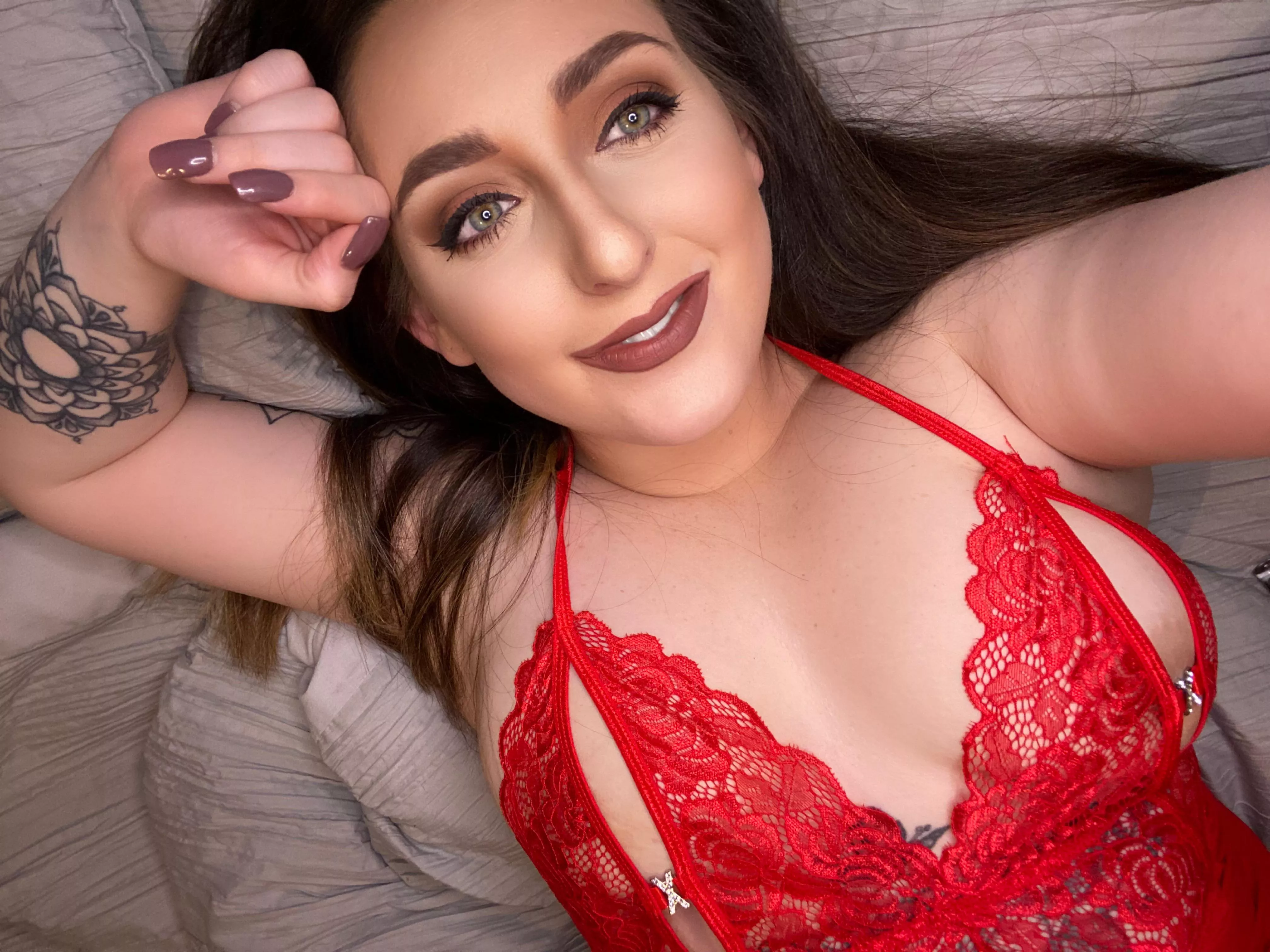 Come say hi 😈😈😍