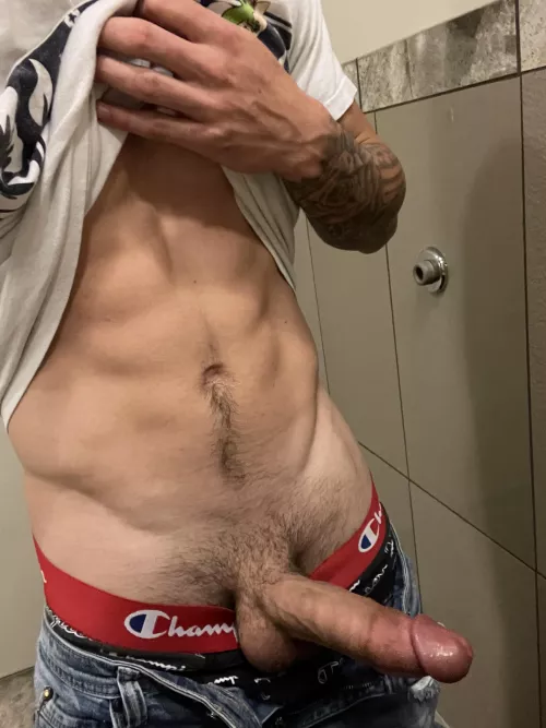 Come to the bathroom in 2 minutes I have a surprise for you😏