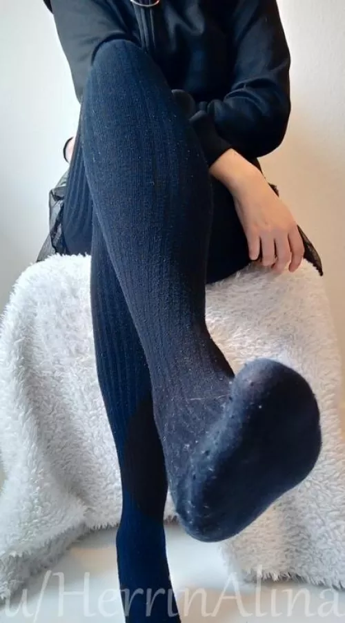 cotton tights are so cozy!