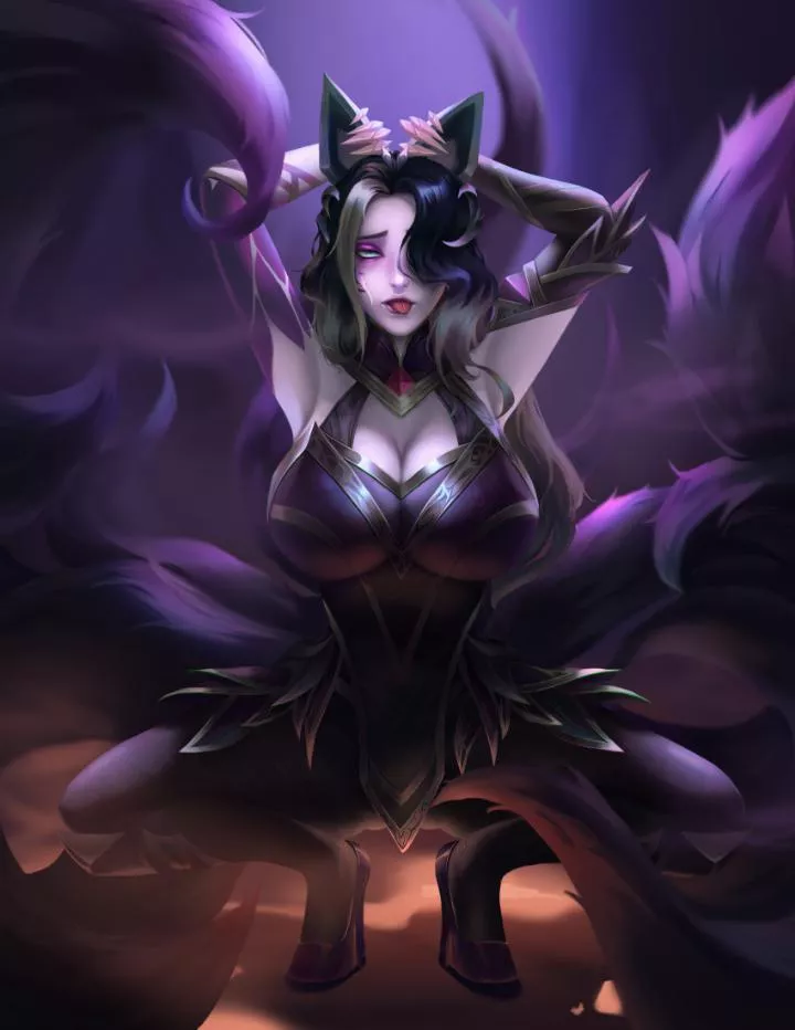 Coven Ahri (can't find the artist)