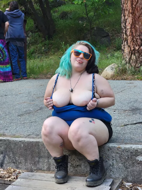 Cum [f]uck a thicc slutty milf baby 🥵