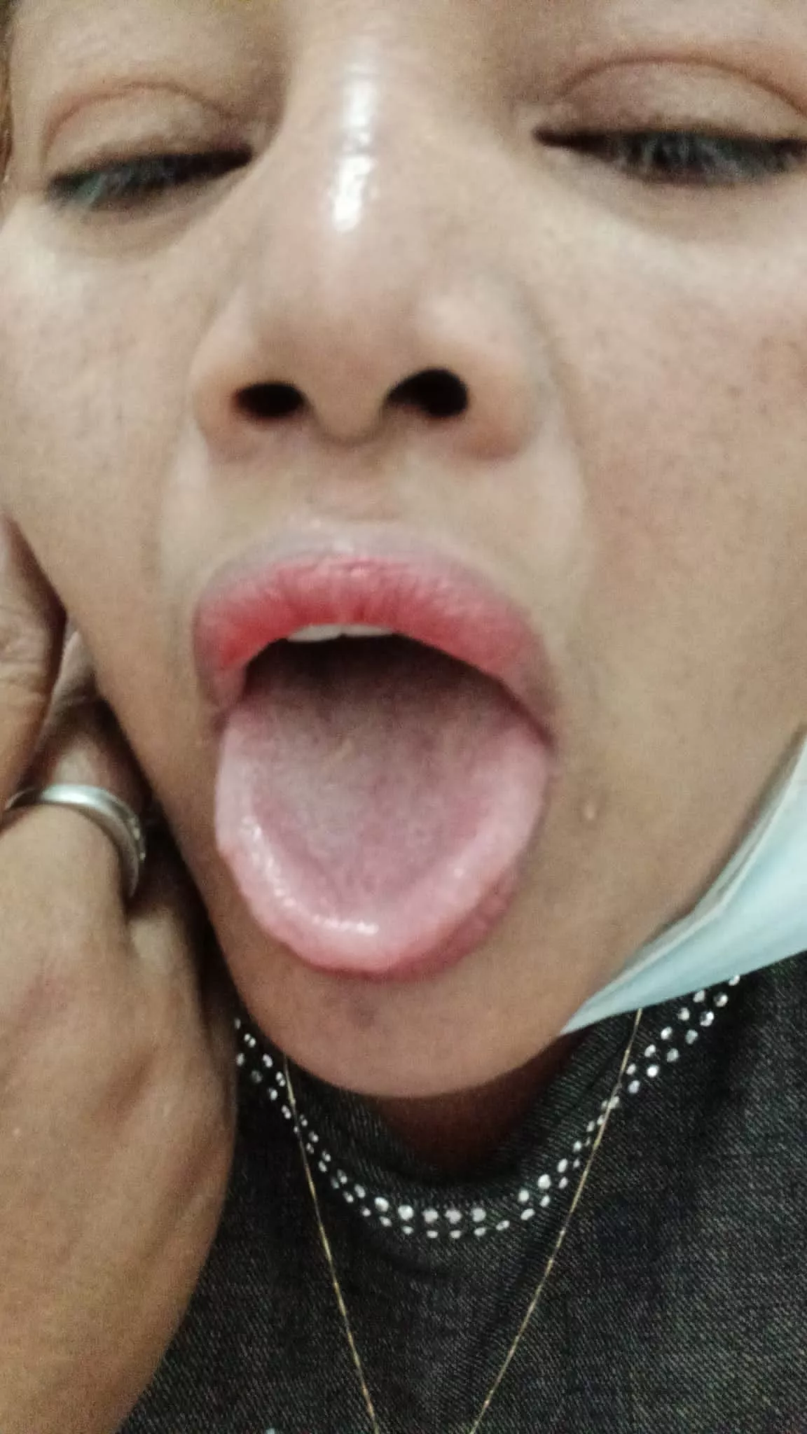 cum in my mouth 💦💦💦💦💦