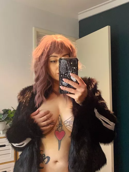 Cum see more π₯ link in the comments