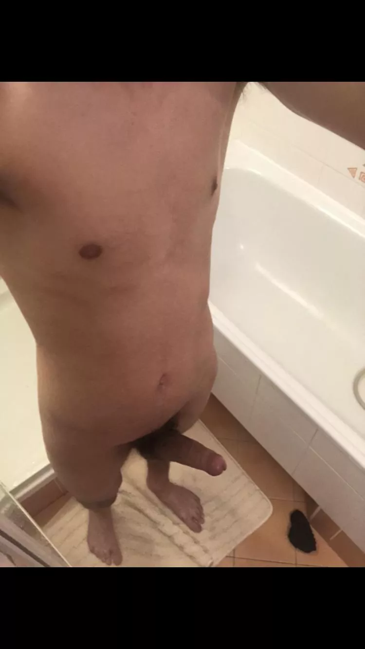 Cute 18 years old here