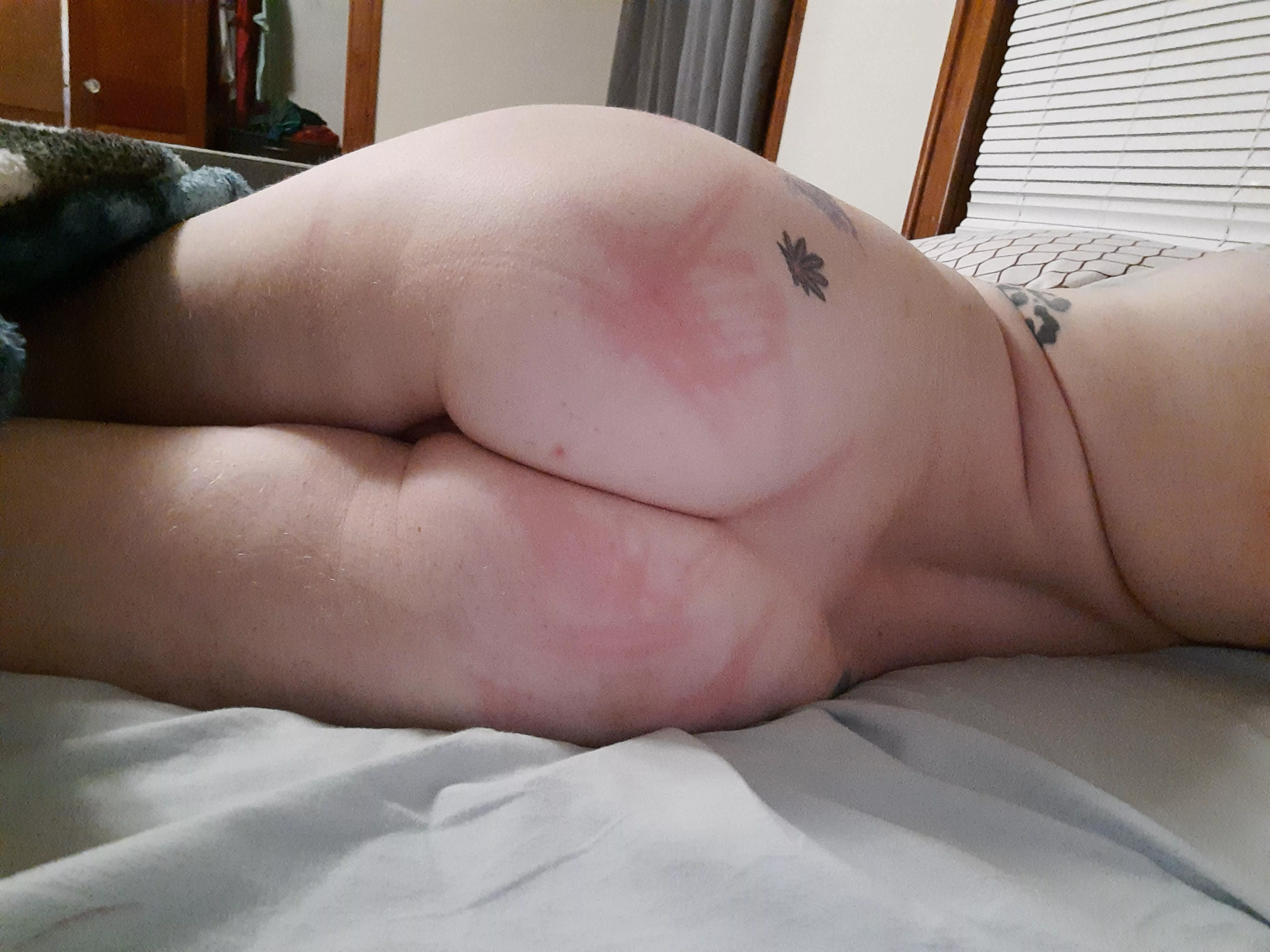 Daddy said Brats get the cane. [f] 😇😍