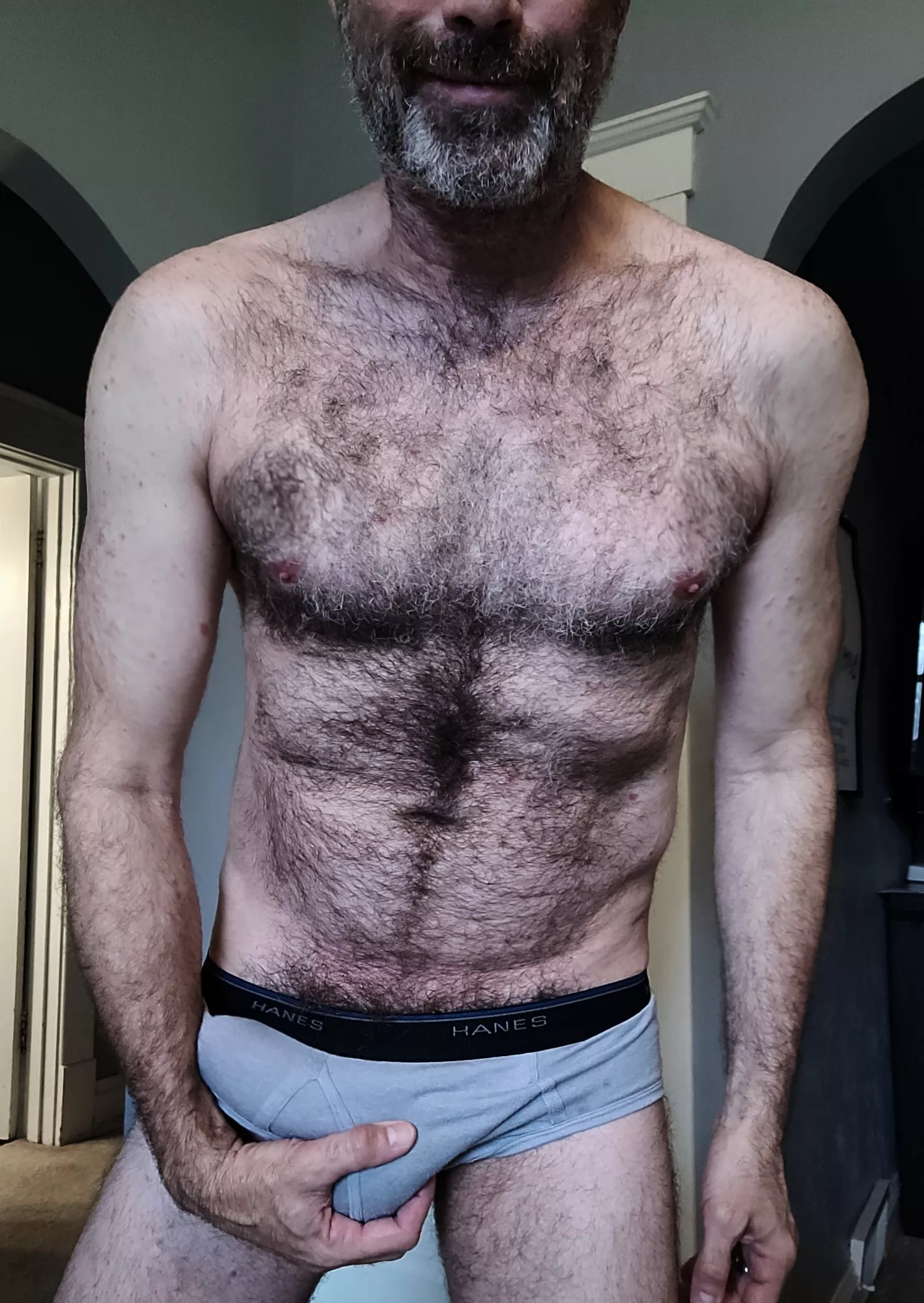 Dad's morning wood filling up the briefs today 😈💦