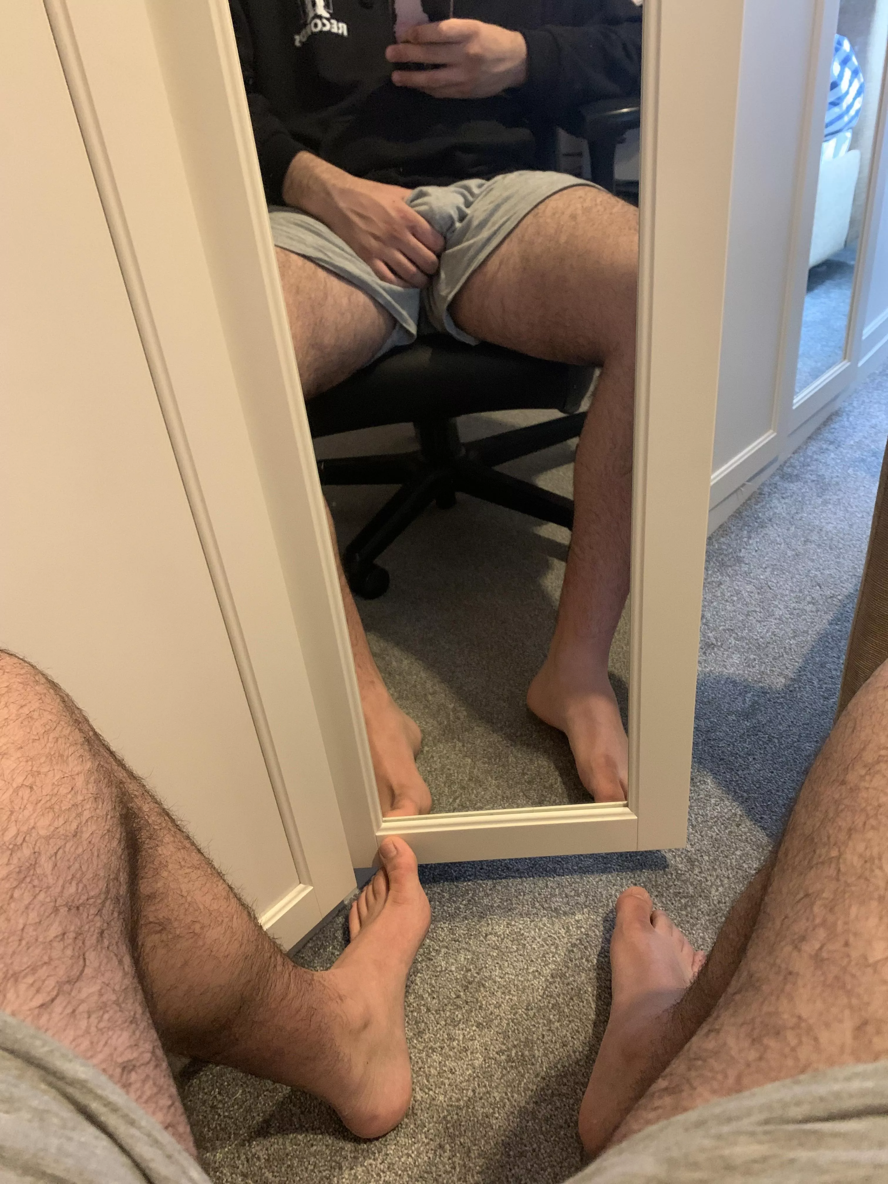 Damn what’s a guy gotta do for a cute gaymer bf in thigh highs?