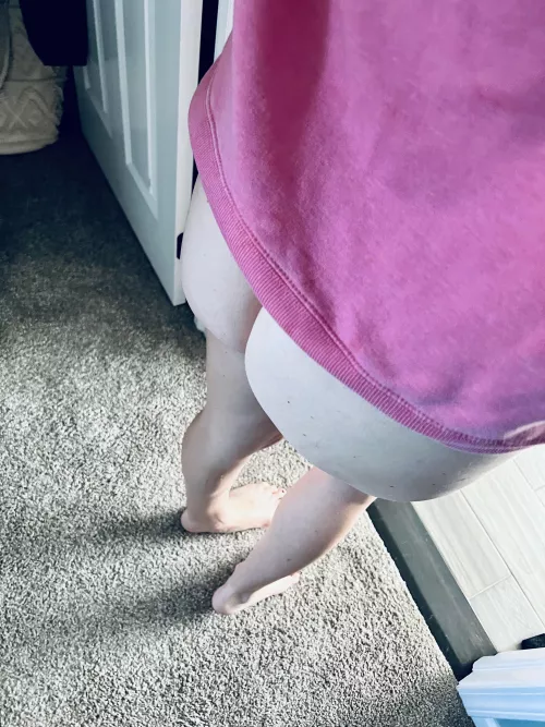 Debating if Iām wearing pants or underwear for my work calls today š¤