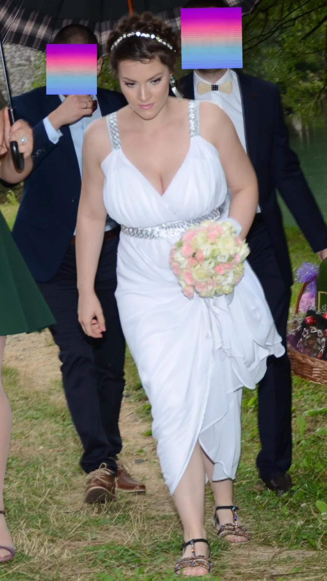 Degrade this cumdump in the comments and get some busty nude pics.