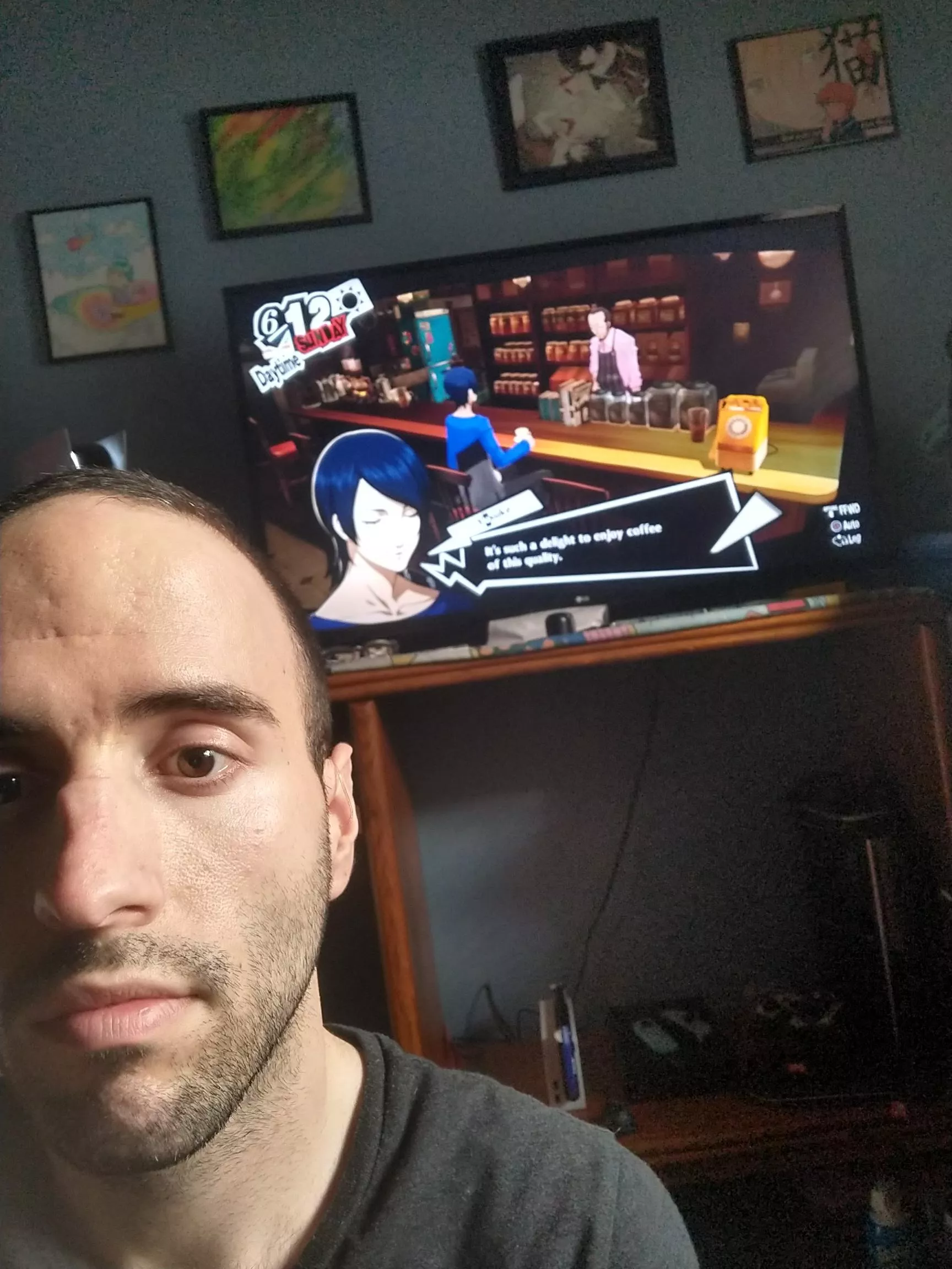 Despite my statue face, I'm addicted again with P5R Despite my statue face, I'm addicted again with P5R