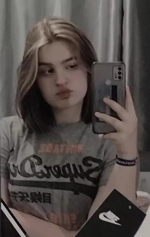 Dm if you can jerk to this pic live on cam (only pic I have)