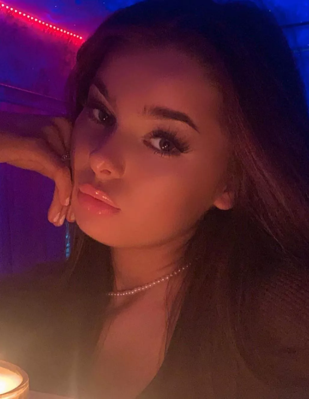 DM if you want to trib my crush. I have more pics if interested. No Nud3s