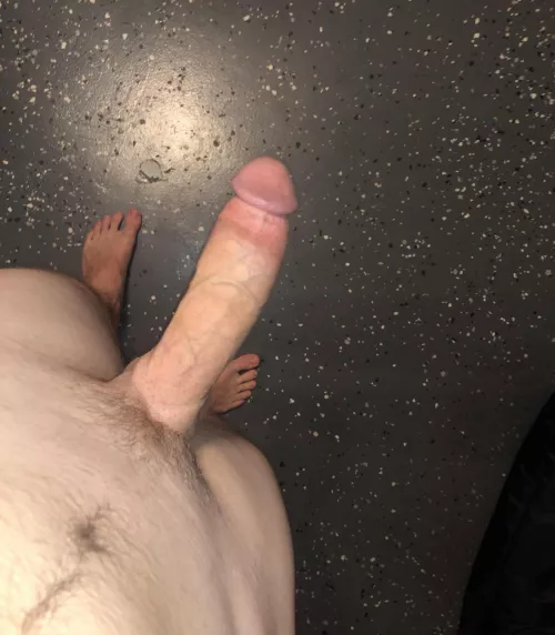 Dms are open if you want to hear my moans while I cum