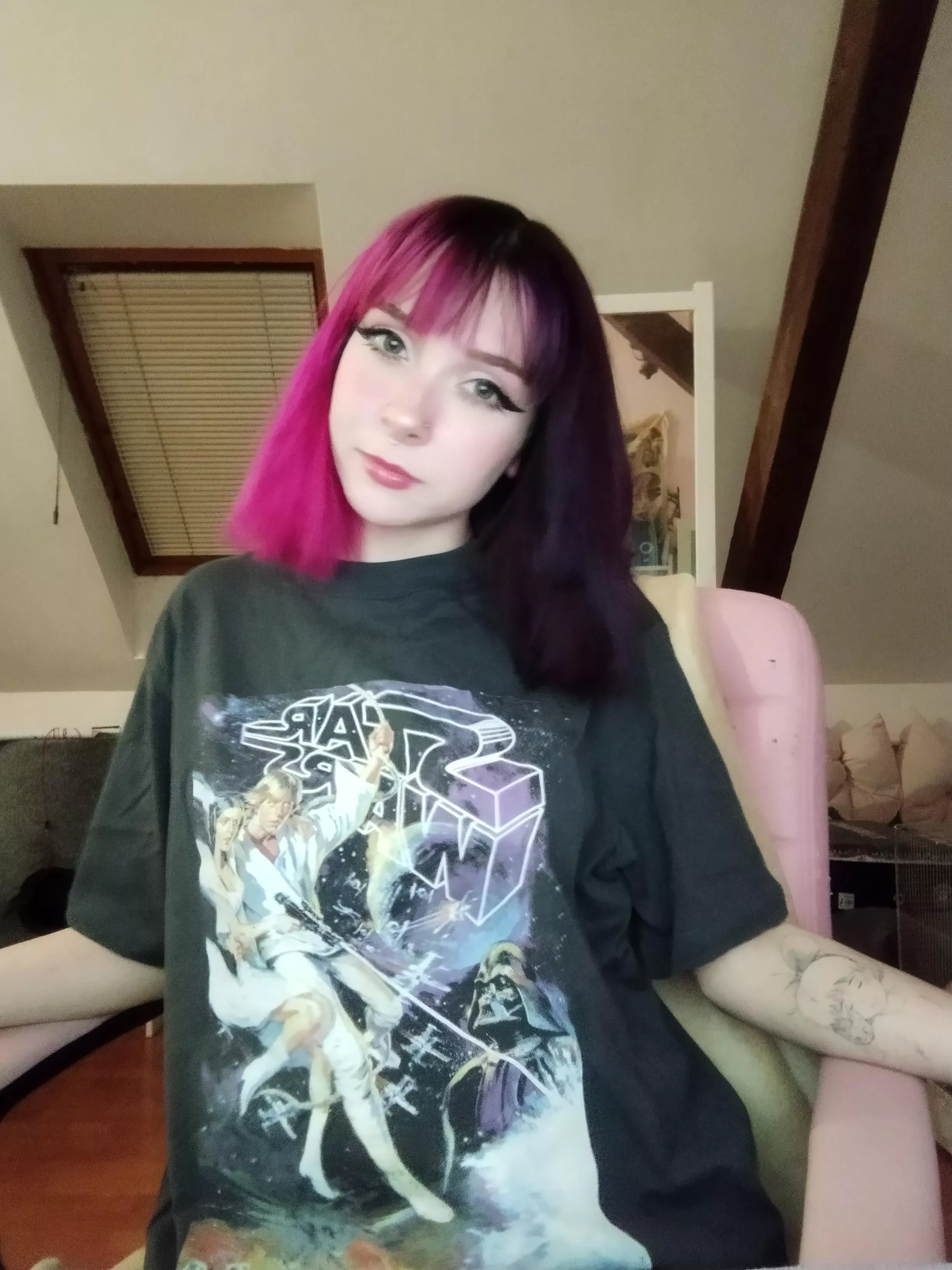 Do I look cute today? 💜