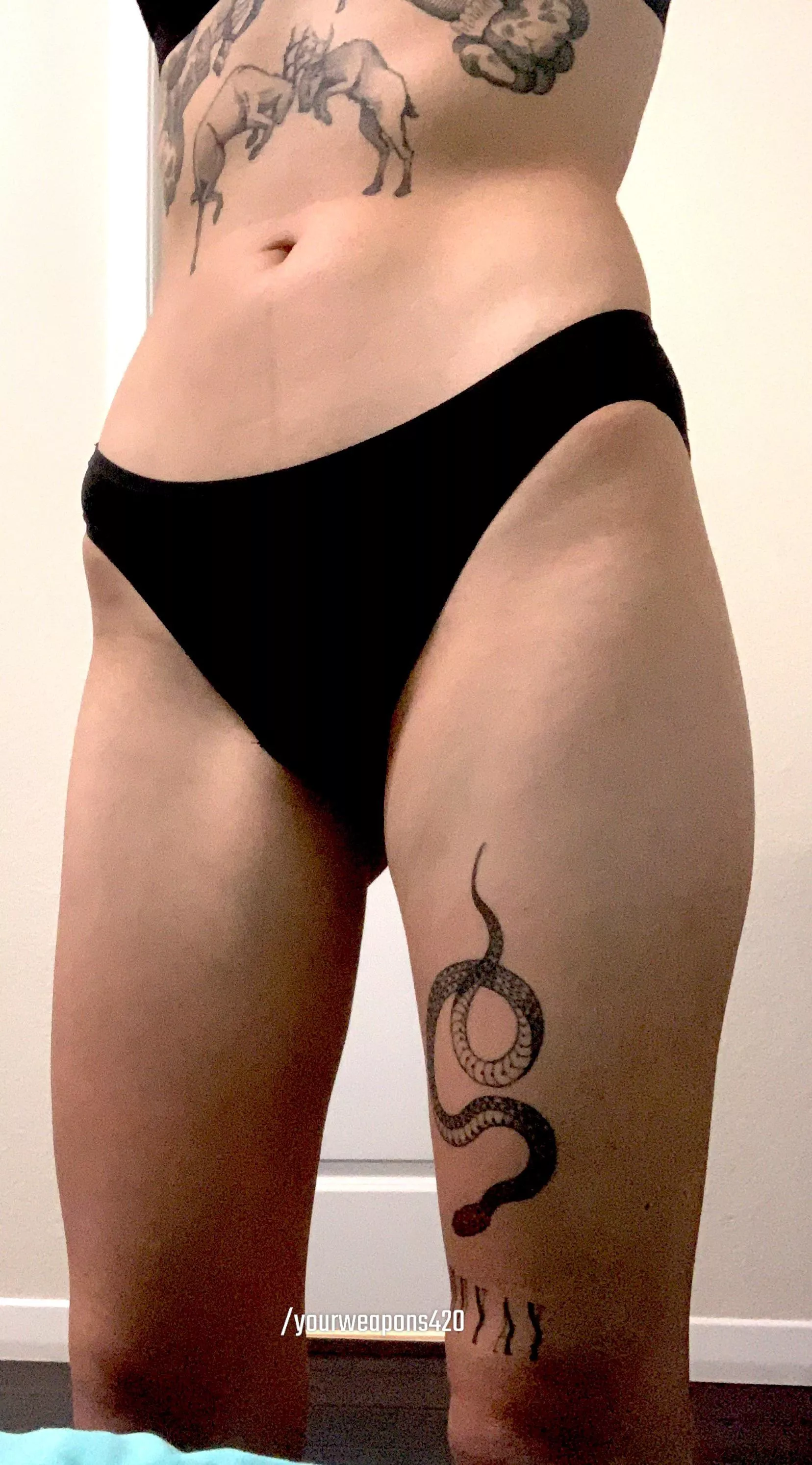 Do I look good in black? 🙊