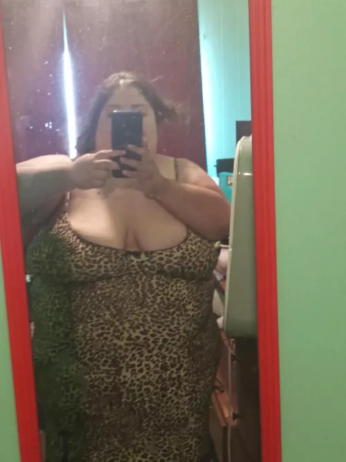 do I look too big for this? help me out of it