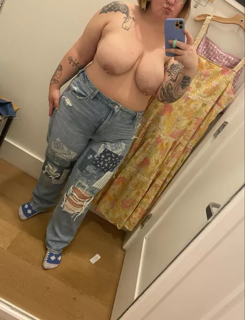 do these pants make my tits look big?