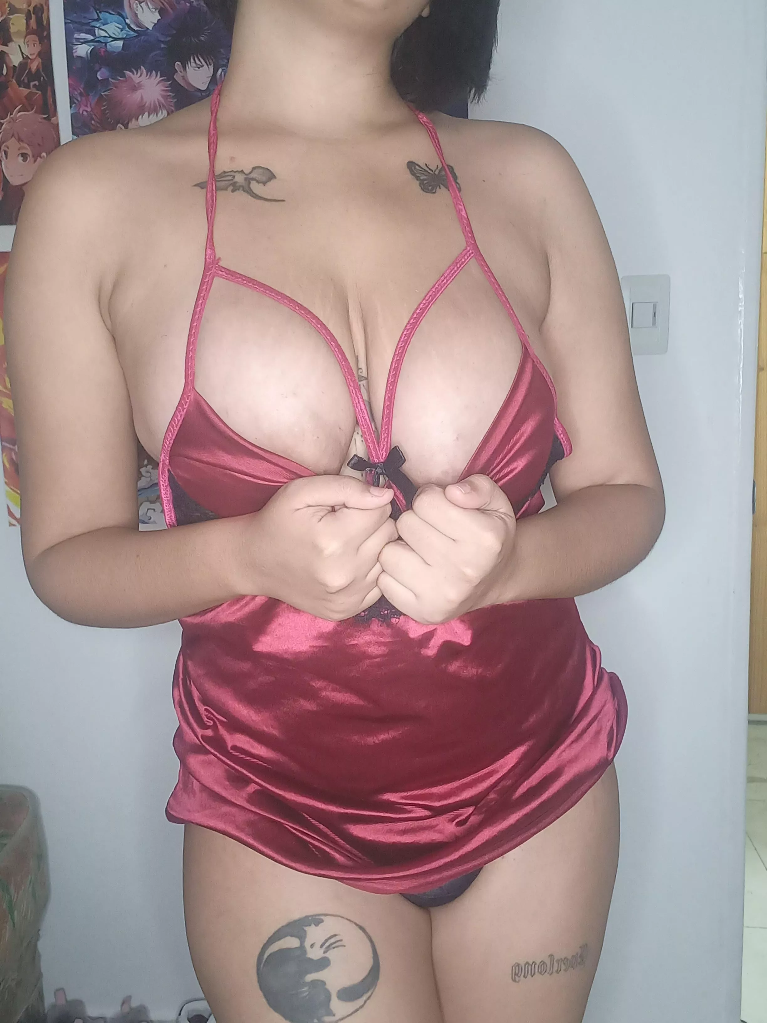 Do u want this boobs bouncing on your face? 🥵