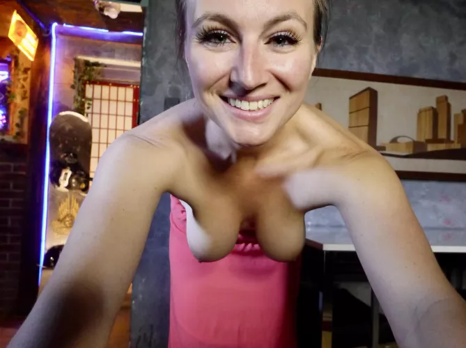 Do you guys like MILF hangers too? My first post here