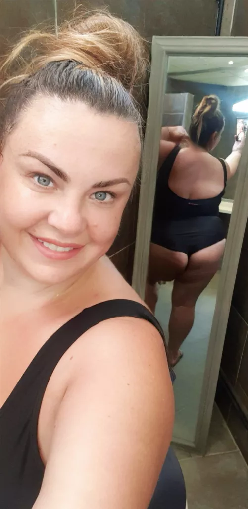 Do you like 😍 fat butts?🍑