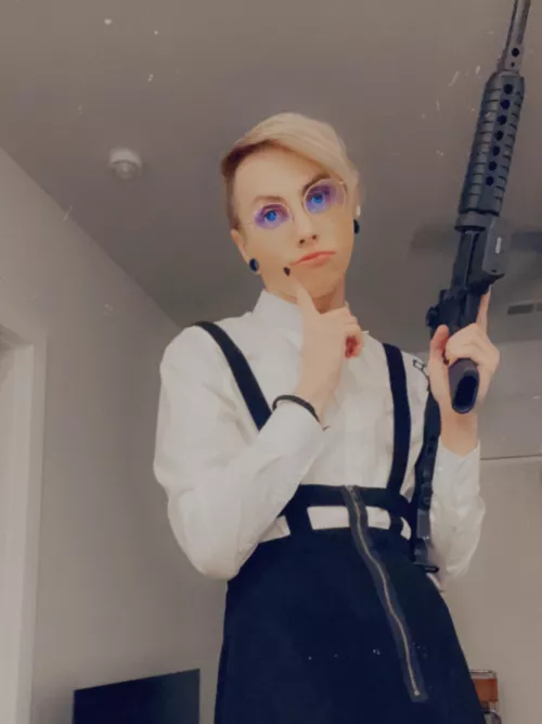 Do you Like Girls w/ Guns?