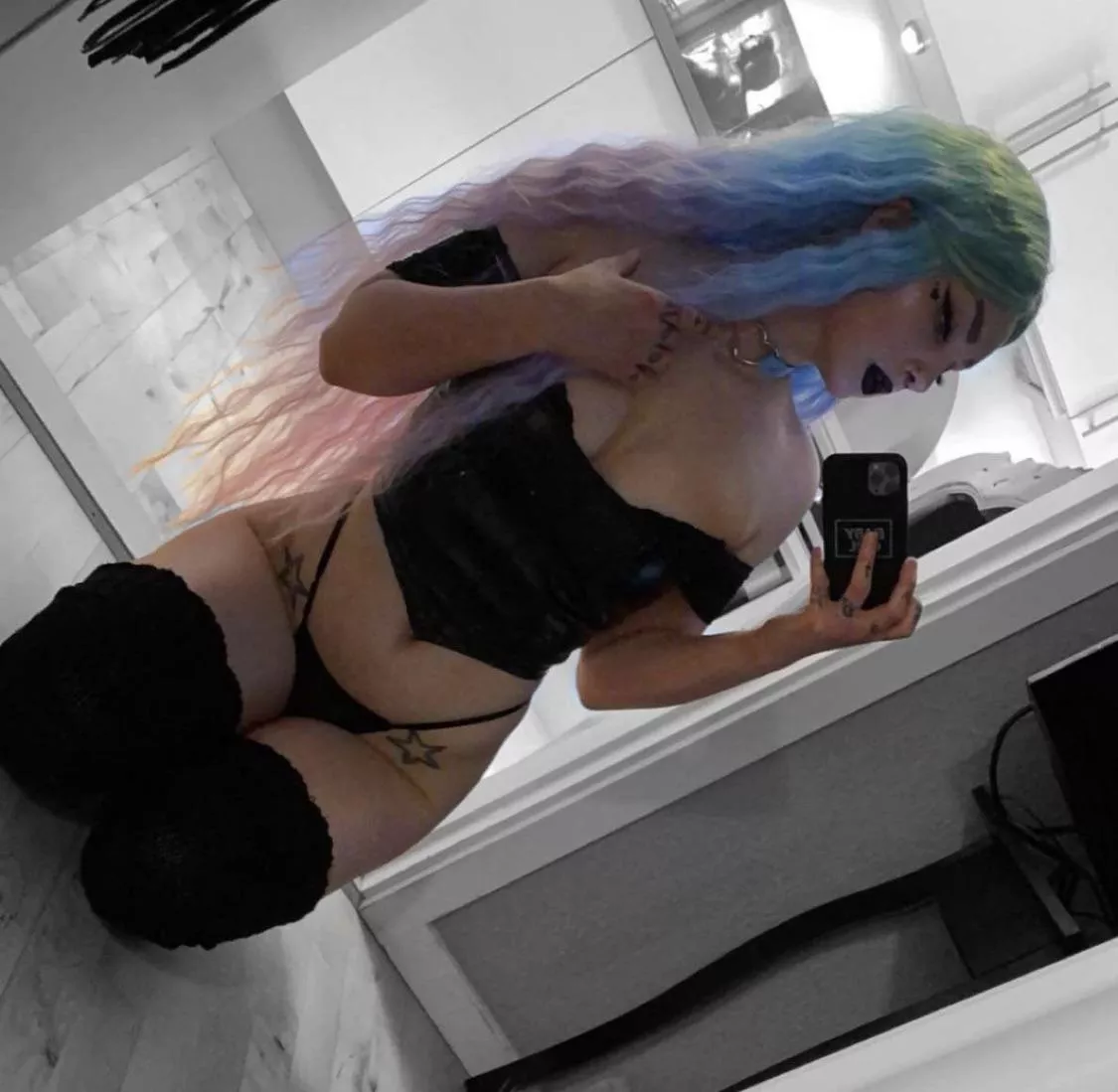 do you like goth girls?