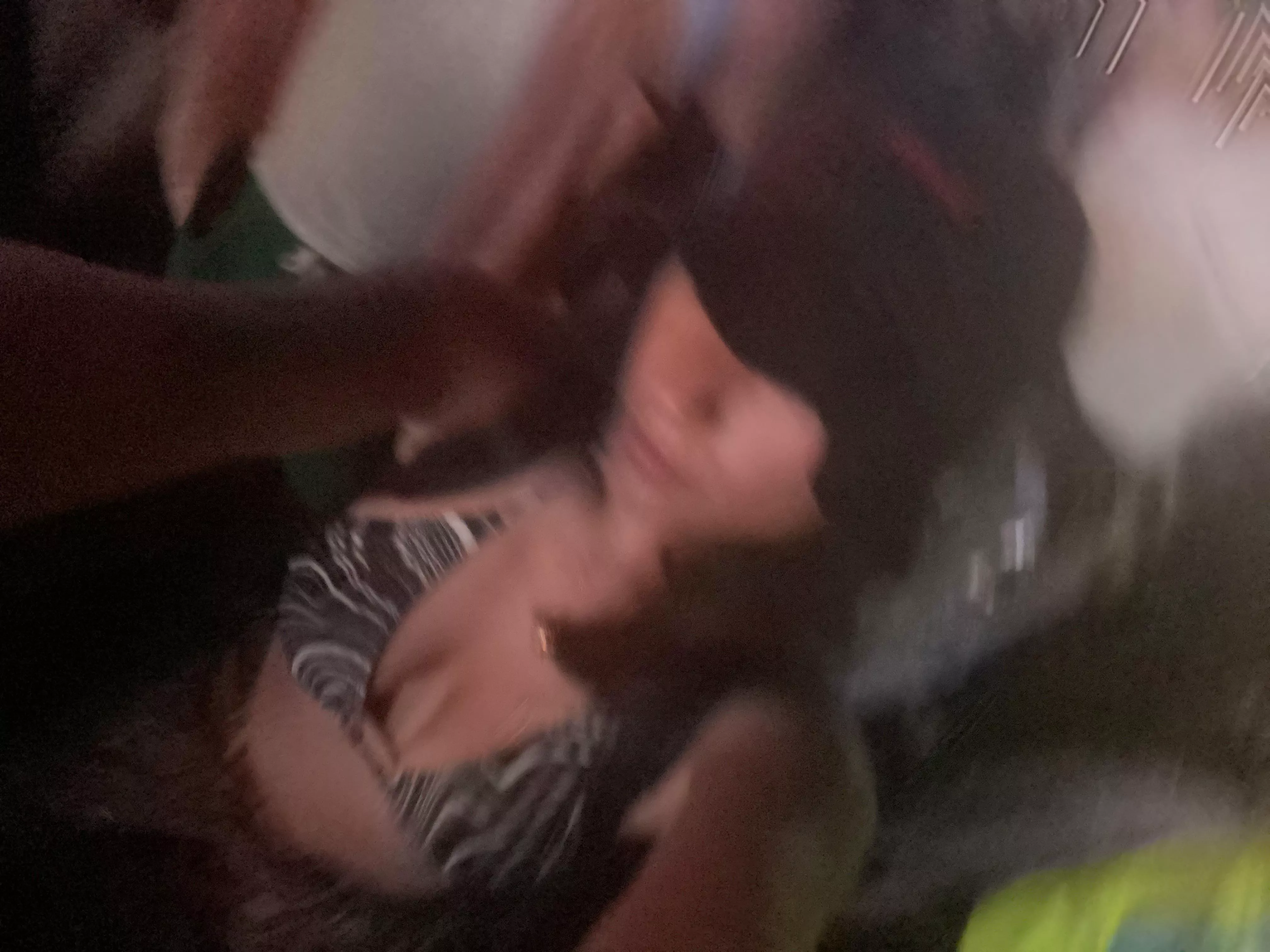 Do you like my bucket hat?:)