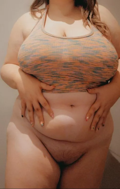 Do you like my fat little pussy? 🥺